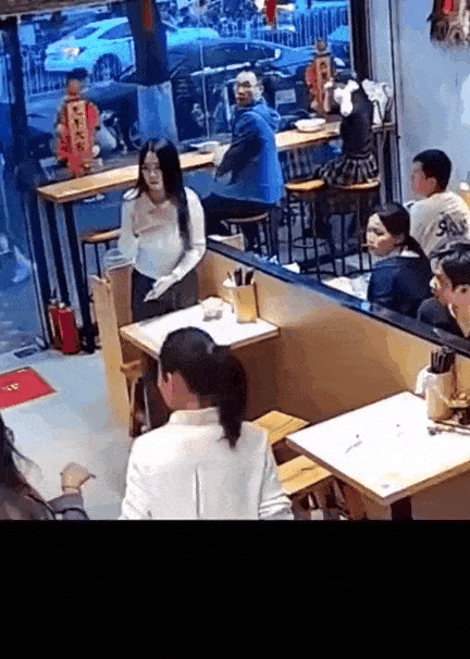 중국의 한 식당에서 일어난 일 | 인스티즈