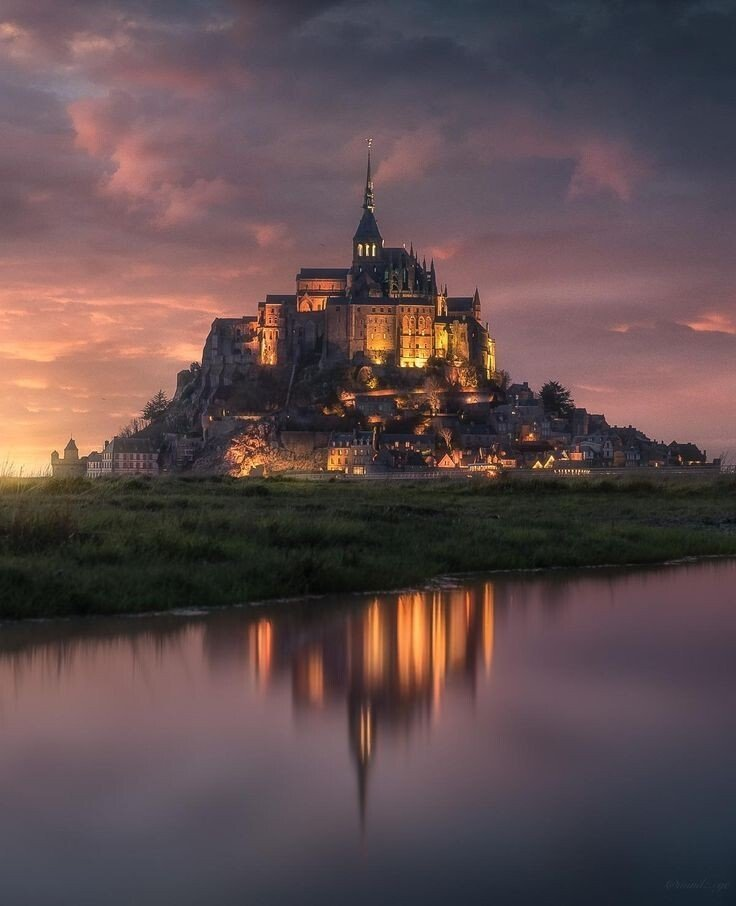 라푼젤 성의 모티브가 된 몽생미셸 수도원...jpg | 인스티즈