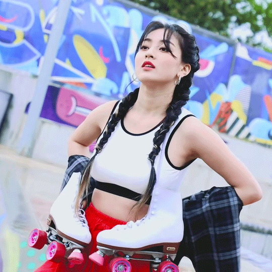 해변에서 화보 찍는 트와이스 지효 | 인스티즈