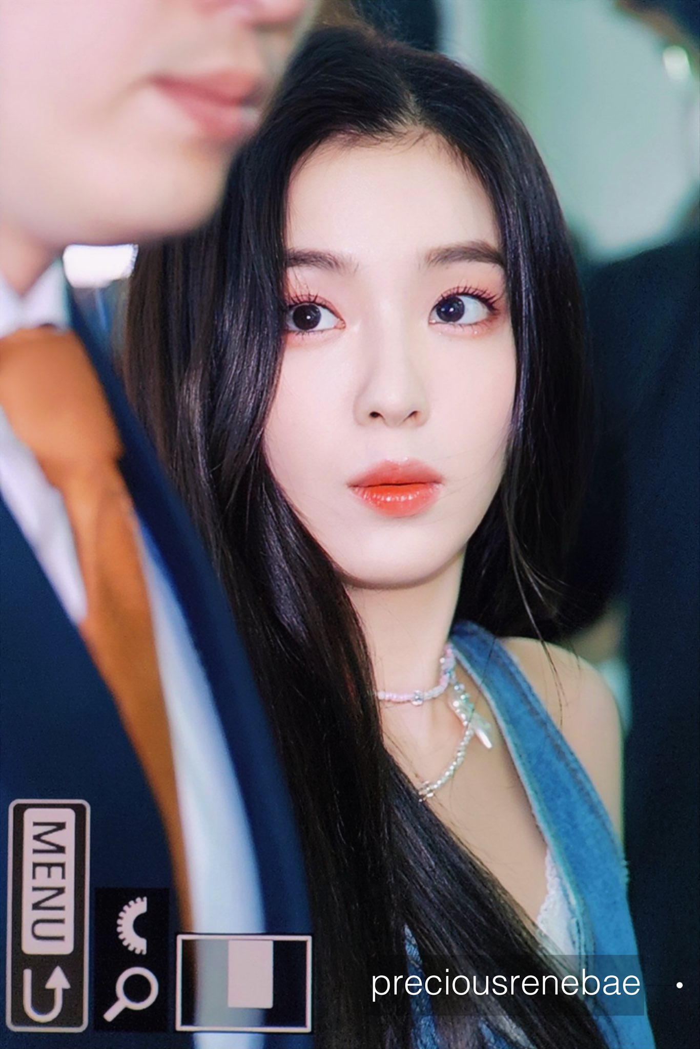 최근 공항 출국하는 아이린.jpgif | 인스티즈