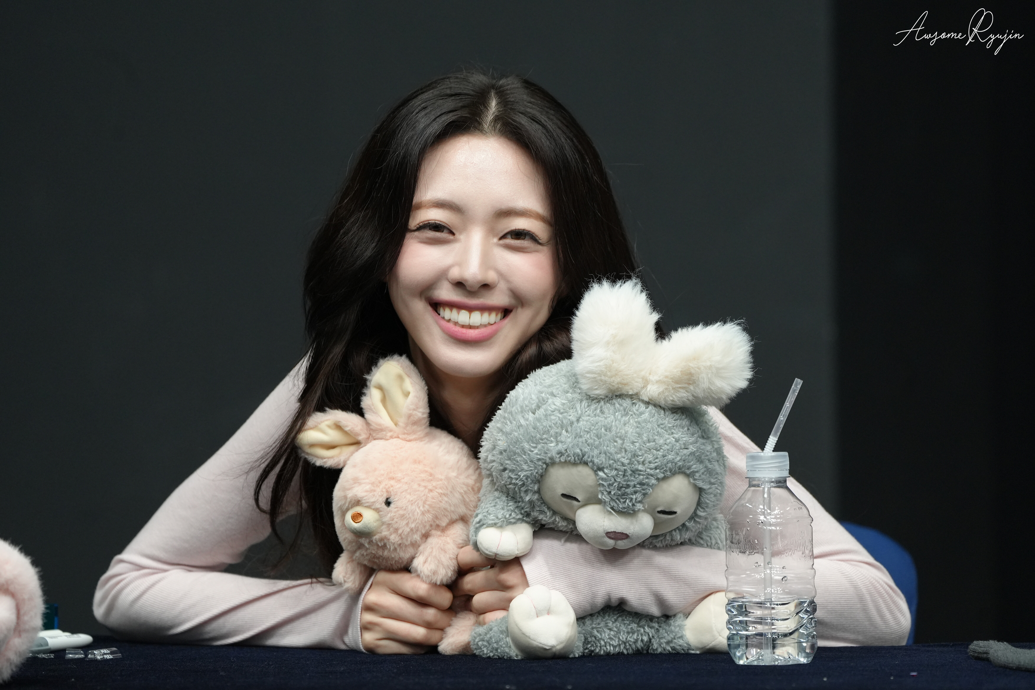 (스압)여자여자한 ITZY 유나.jpgif | 인스티즈