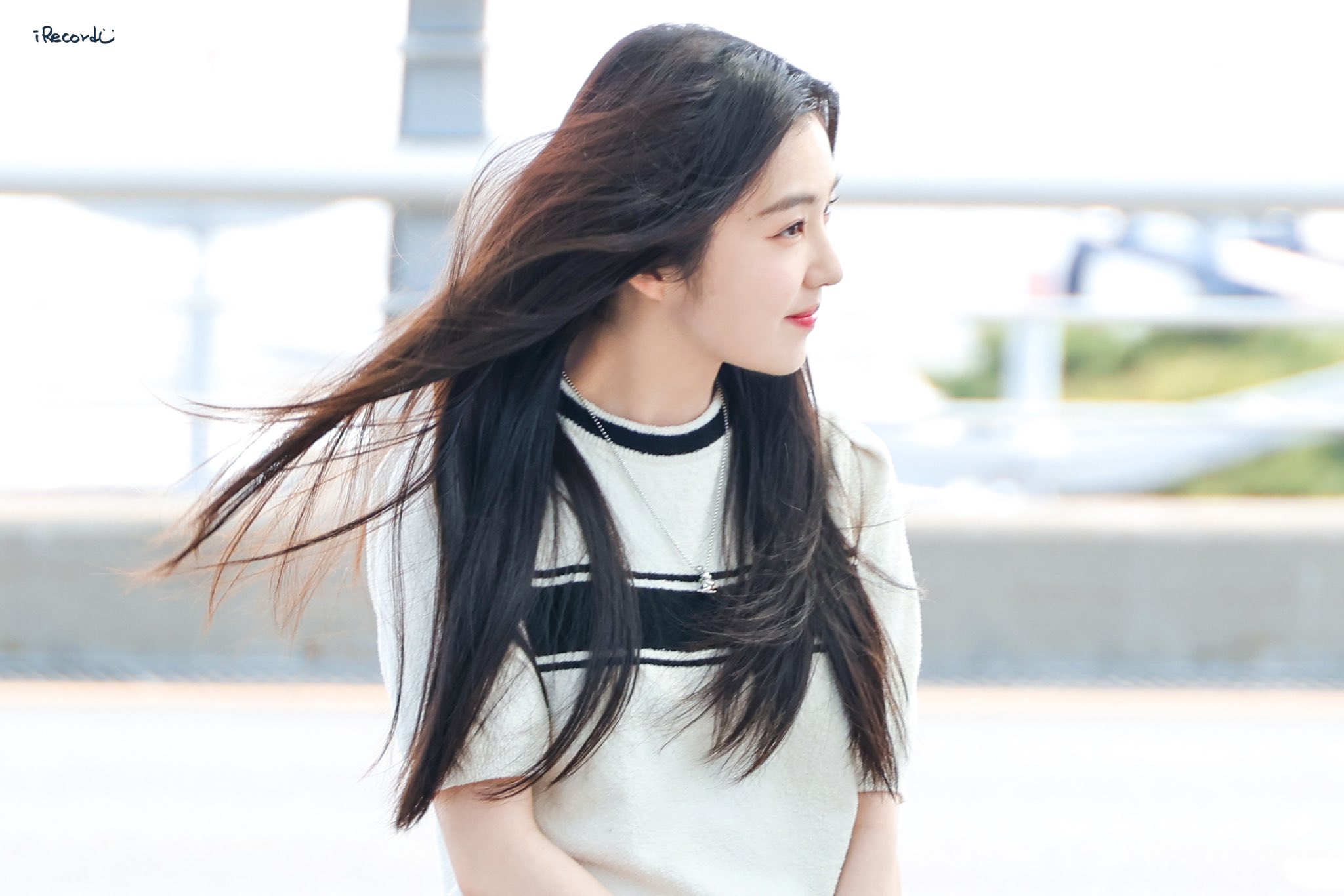 최근 공항 출국하는 아이린.jpgif | 인스티즈