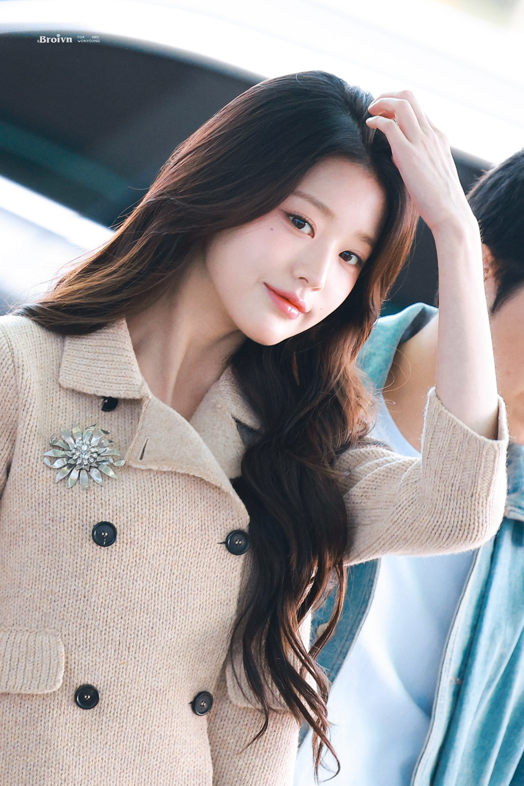 오늘자 아이브 장원영 공항 출국 고화질 짤 | 인스티즈