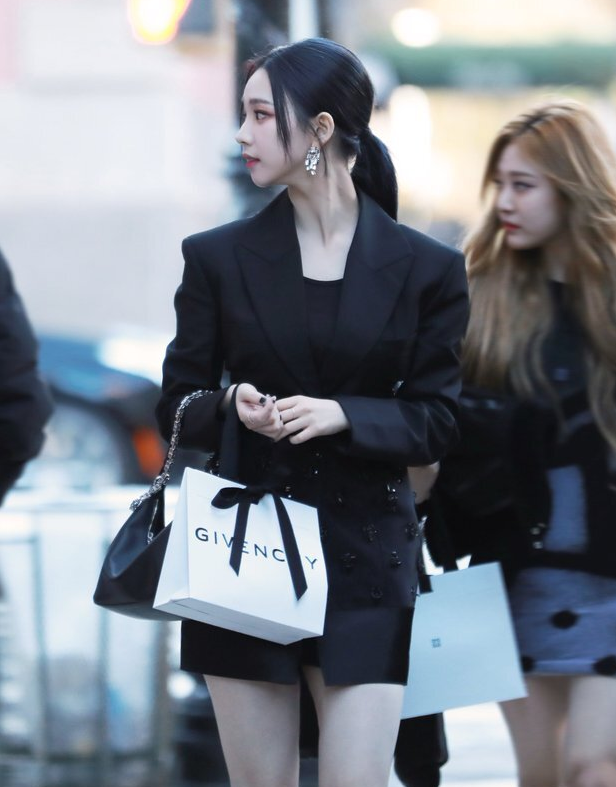 뉴욕에 간 카리나에겐 감동이 있다.gif | 인스티즈