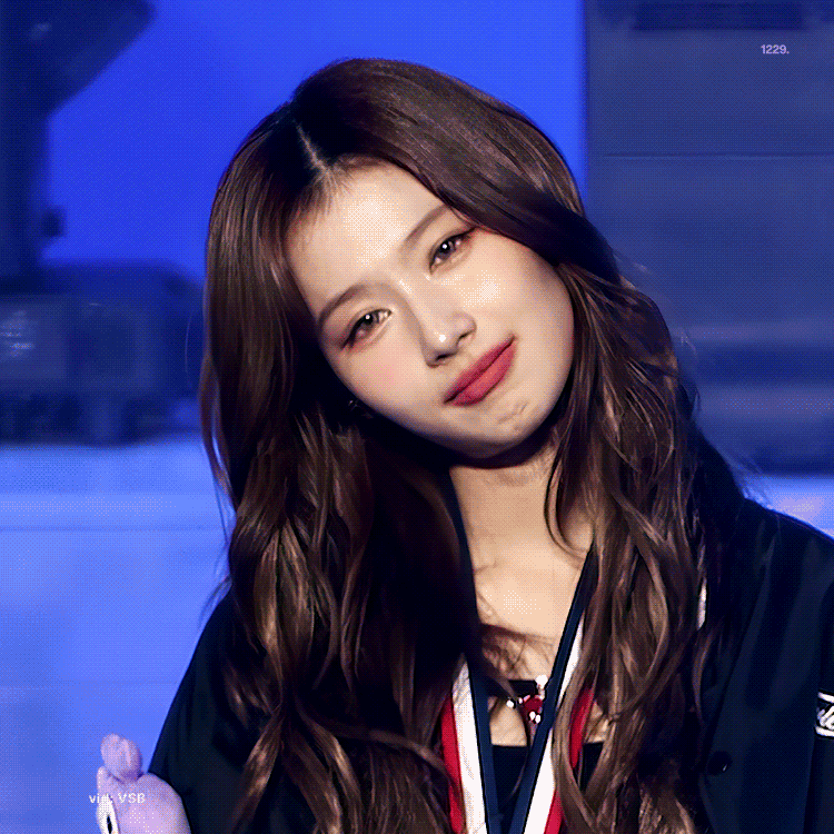 (스압)요즘 진짜 핵짱예인 사나.jpgif | 인스티즈