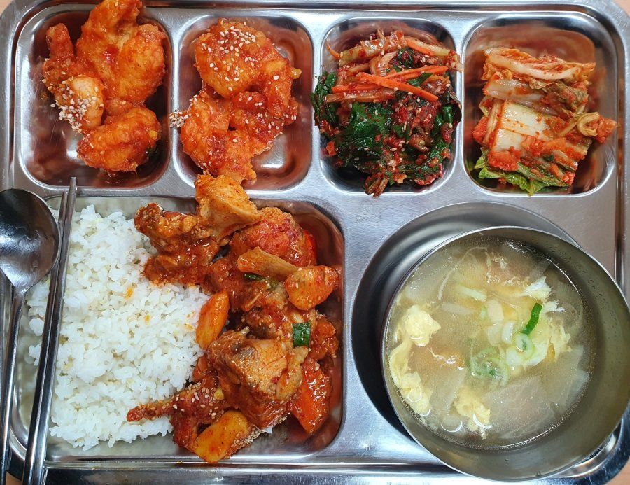 2500원 자율배식 구내식당 인증샷 - 웃긴자료 ‥‥‥‥‥、 - 도탁스 (DOTAX) 2500원 자율배식 구내식당 인증샷