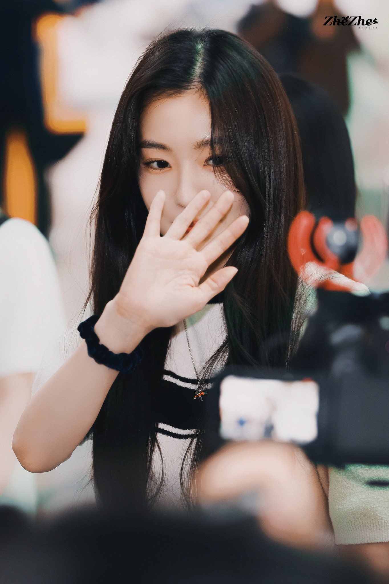 최근 공항 출국하는 아이린.jpgif | 인스티즈