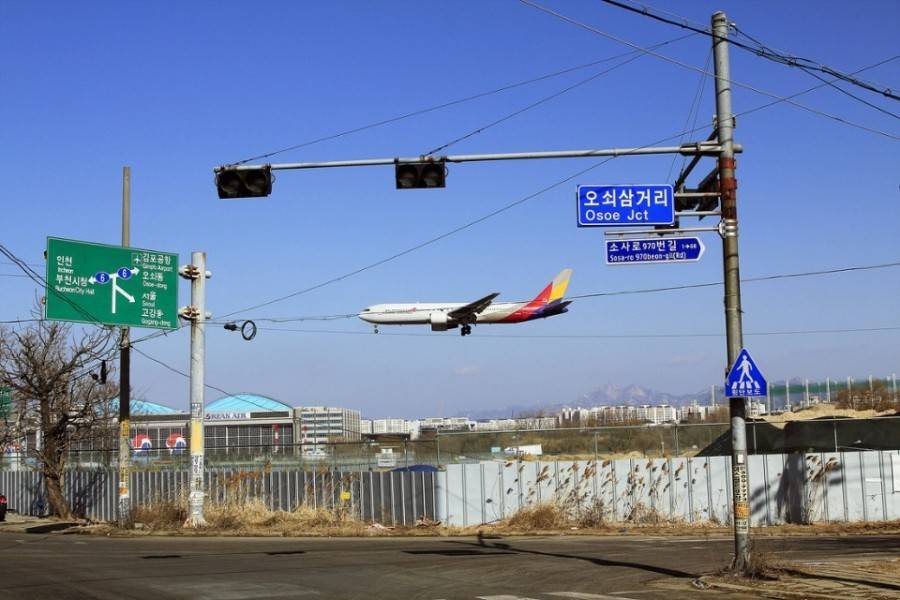 비행기 바로위 지나가는 집 살기 vs 자동차 많이지나가는 도로앞 집 살기 | 인스티즈