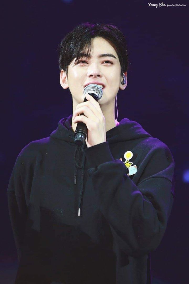 연예인인데 자기관리 못해서 죄송하다며 콘서트에서 운 차은우 | 인스티즈