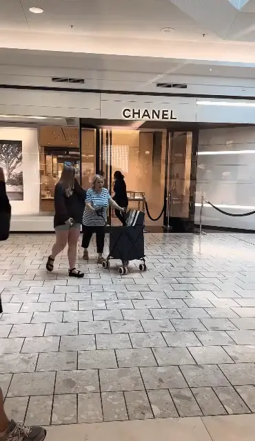 미국 샤넬 매장 근황 | 인스티즈