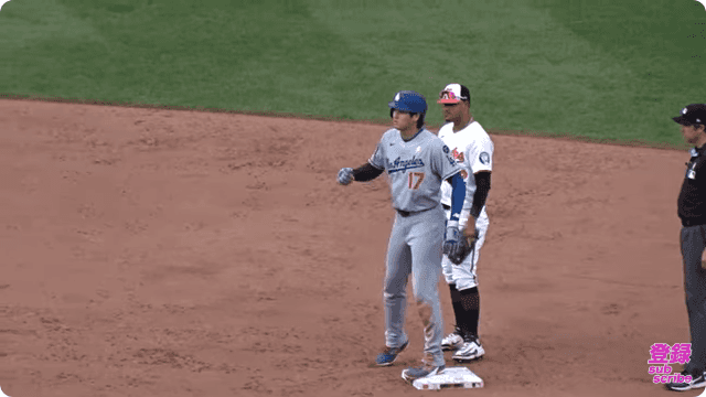 깜짝 놀라는 오타니 쇼헤이.gif | 인스티즈