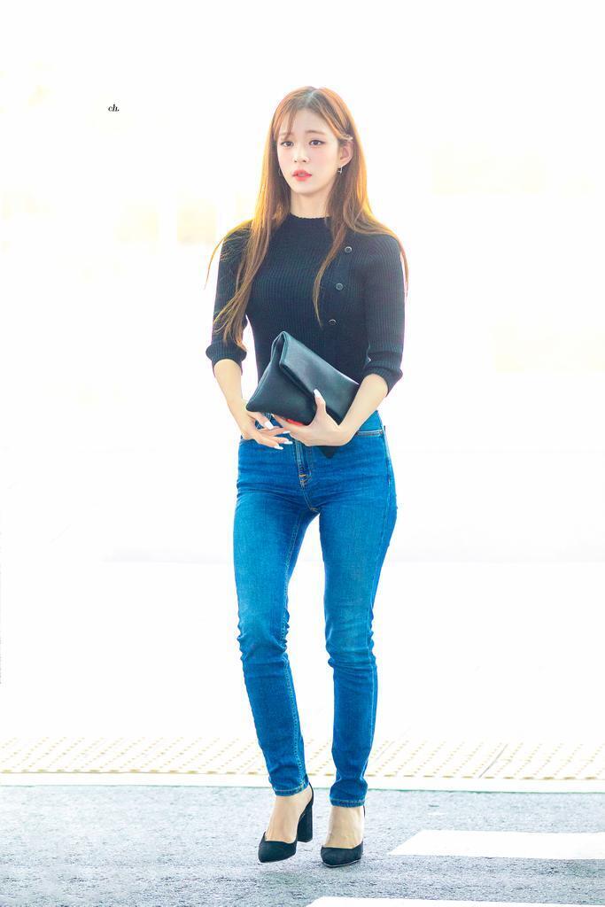 (스압)얼굴도 몸매도 이쁜 프로미스나인 이채영.jpgif | 인스티즈