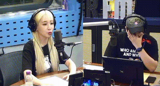 배텐 첫 생방송에서 역대급 대참사를 기록한 러블리즈 지애(부제 : 포크의 복수) | 인스티즈