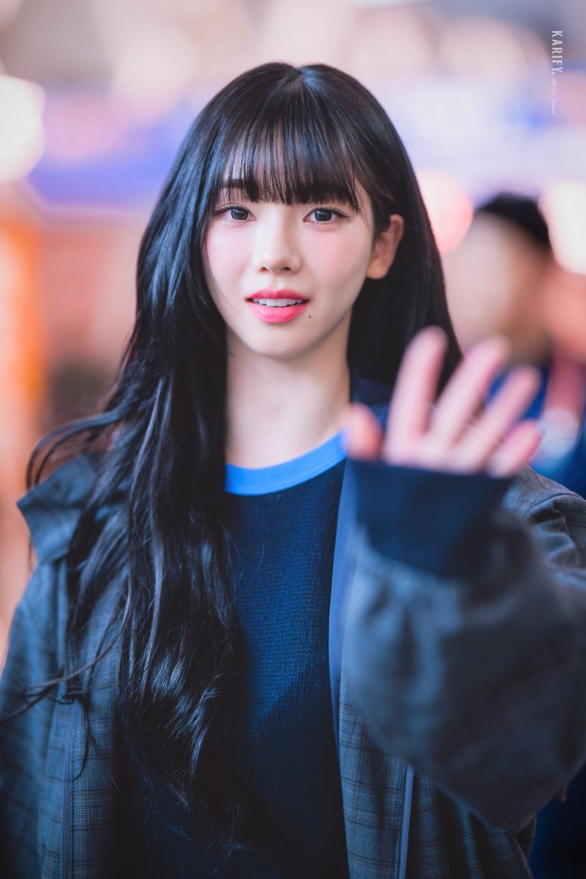 공항에서 존 못 카리나.jpgif | 인스티즈