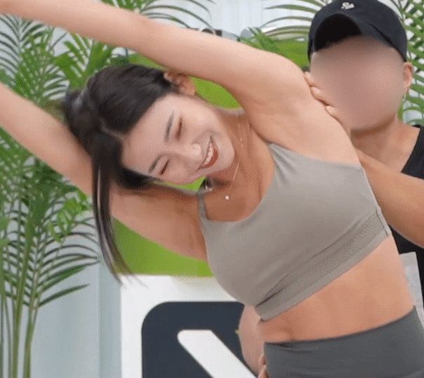 매력적인 운동하는 처자.gif 매력적인 운동하는 처자 - 