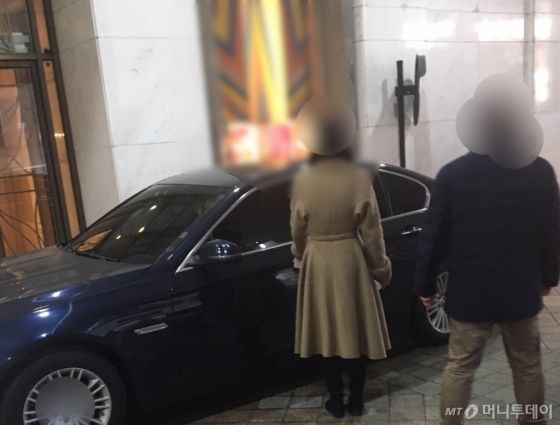 백화점 주차요원 복장보고 민원걸었습니다.jpg | 인스티즈