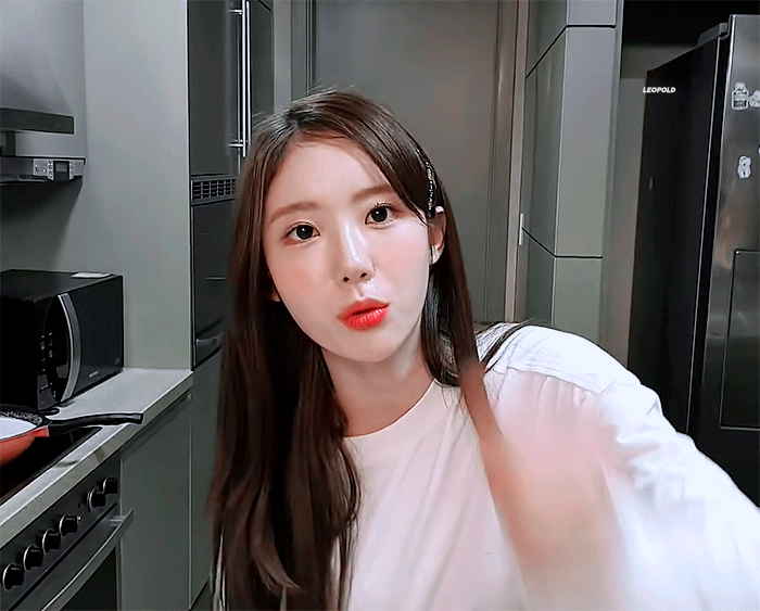 (스압)어제 브이앱 루다네 두부가게 루다.gif | 인스티즈