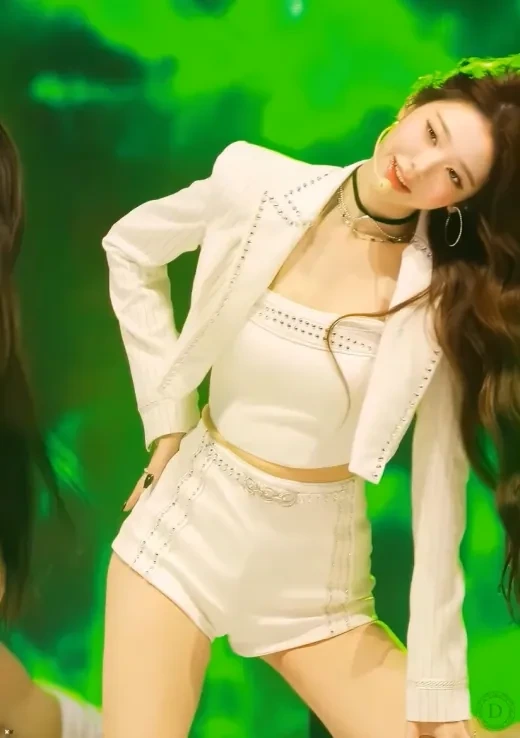 MMA2025 장원영 .gif | 인스티즈