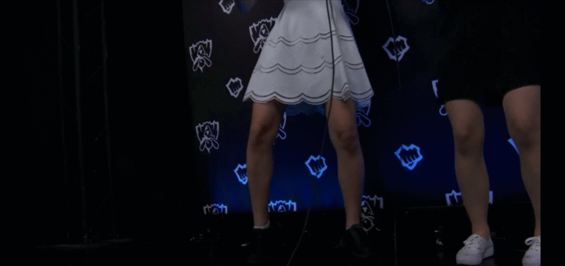 롤드컵 커여운 박지선 통역.jpgif | 인스티즈