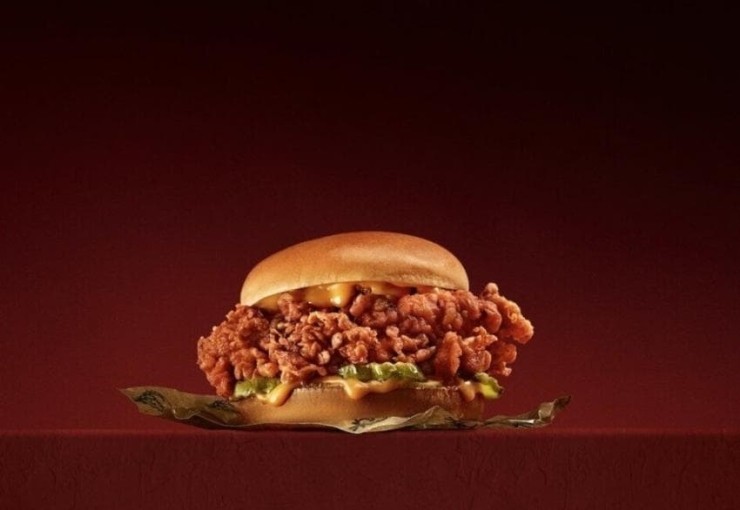 캐나다 KFC에서 만든 매운 버거.jpg | 인스티즈