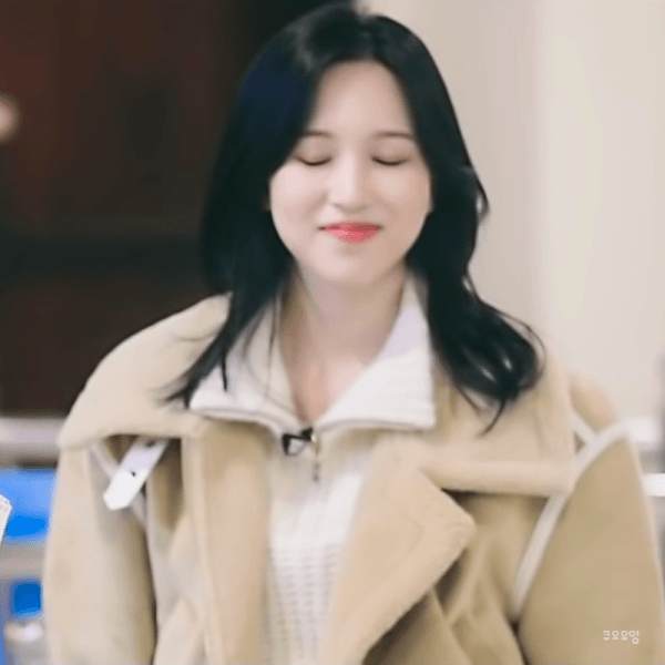 솜사탕으로 콧수염 만드는 트와이스.gif | 인스티즈