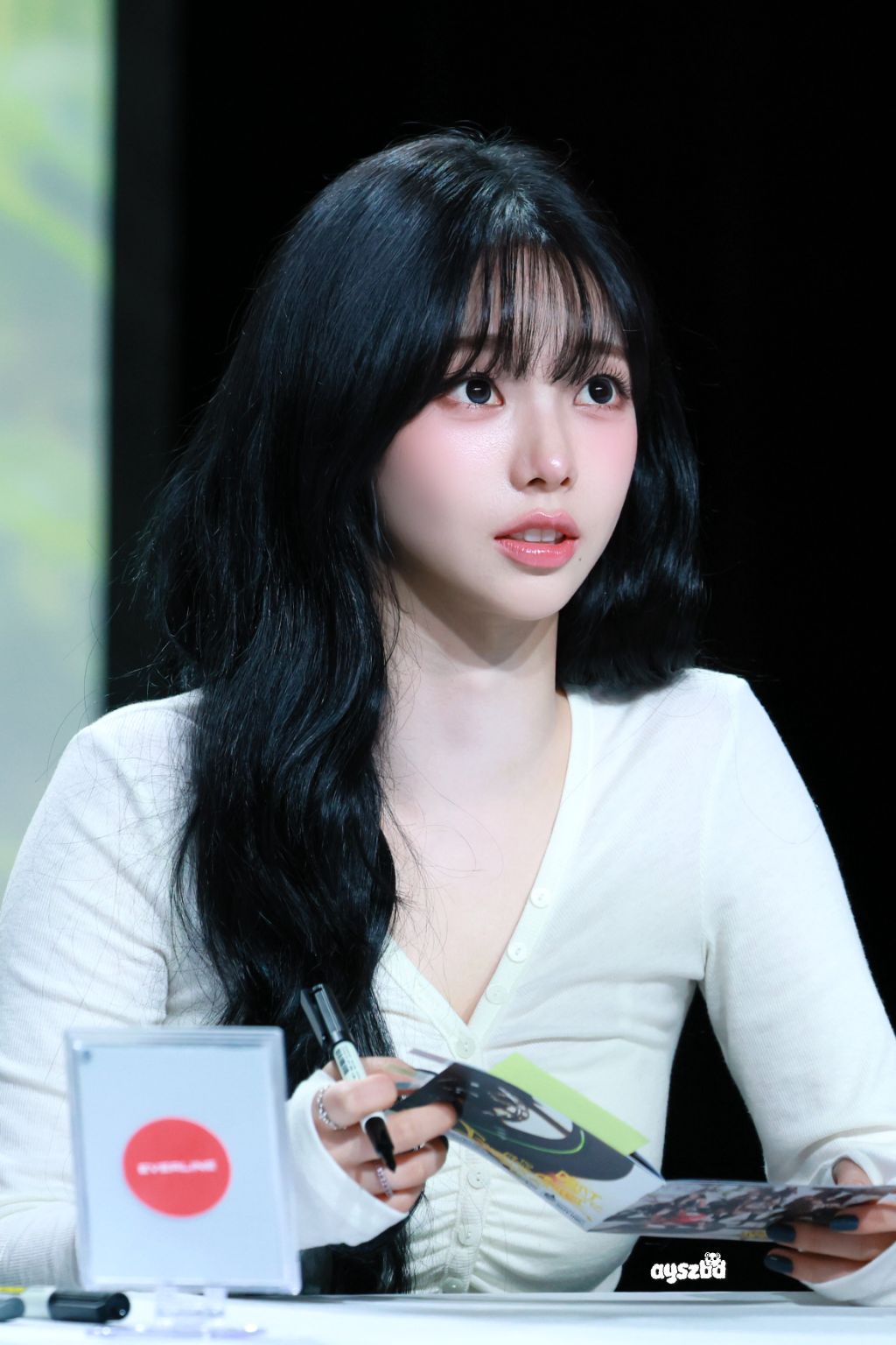 오늘자 카리나 역대급 미모 | 인스티즈