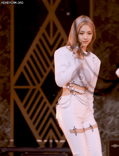 무대에서 좀 치는 류진 | 인스티즈