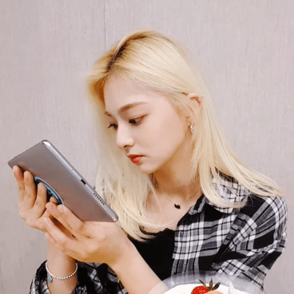 프로미스나인의 나경이! | 인스티즈