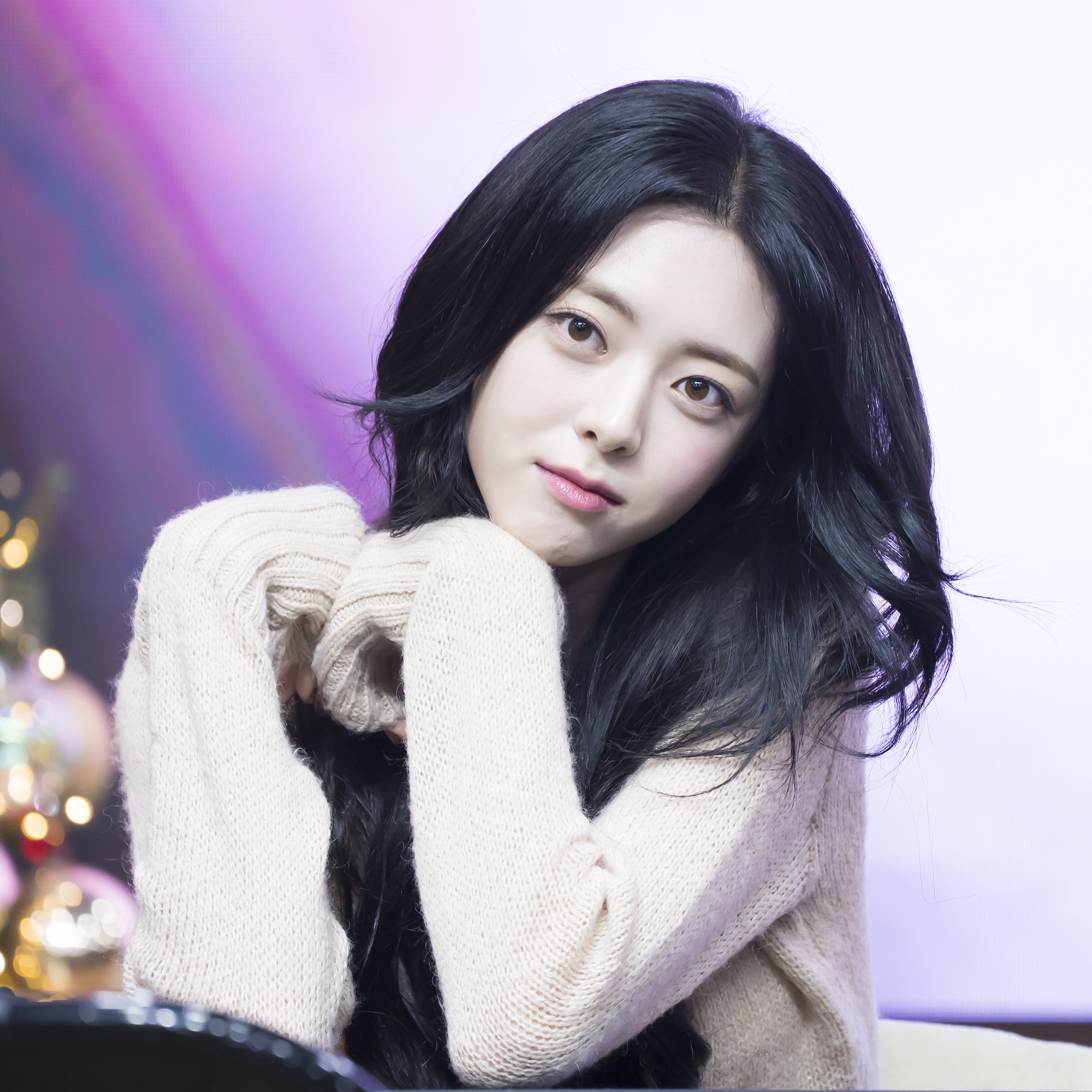 (스압)여자여자한 ITZY 유나.jpgif | 인스티즈