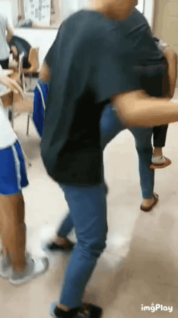 고딩 힘자랑 레전드 짤.gif | 인스티즈