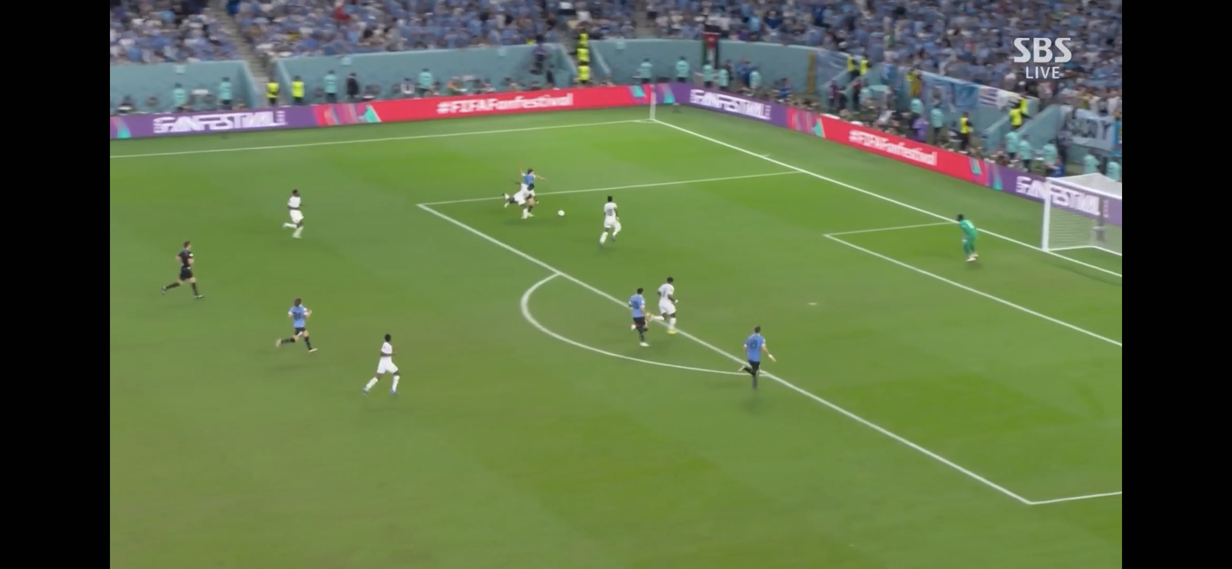 한국 끝나고 우루과이 가나 돌렸을때 살 떨렸던 장면 | 인스티즈