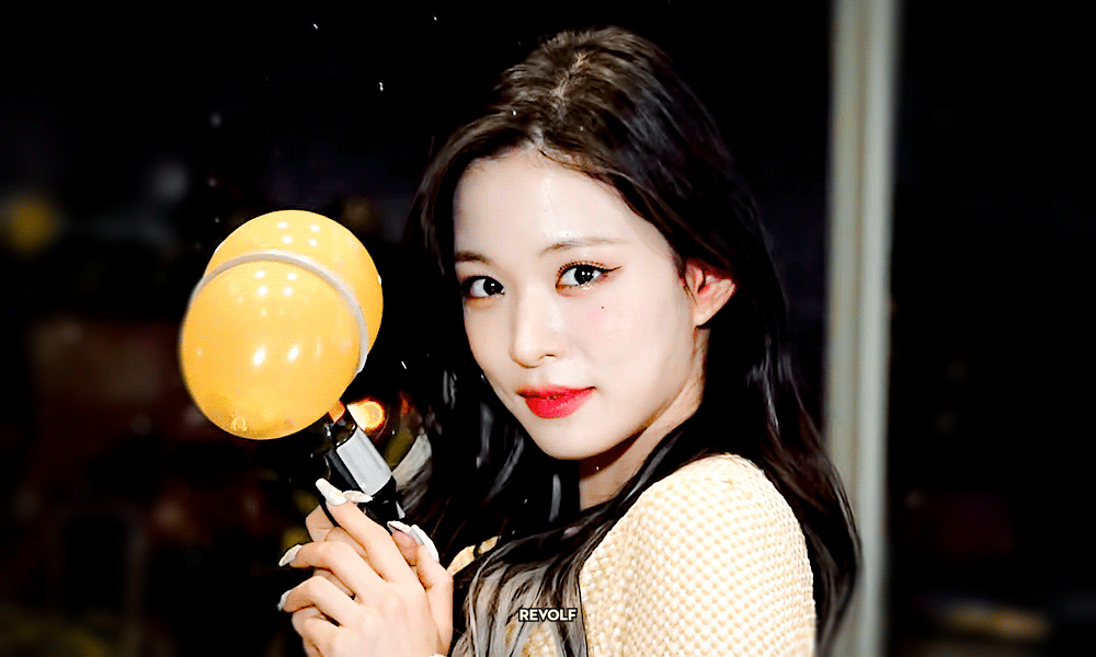 (스압)얼굴도 몸매도 이쁜 프로미스나인 이채영.jpgif | 인스티즈