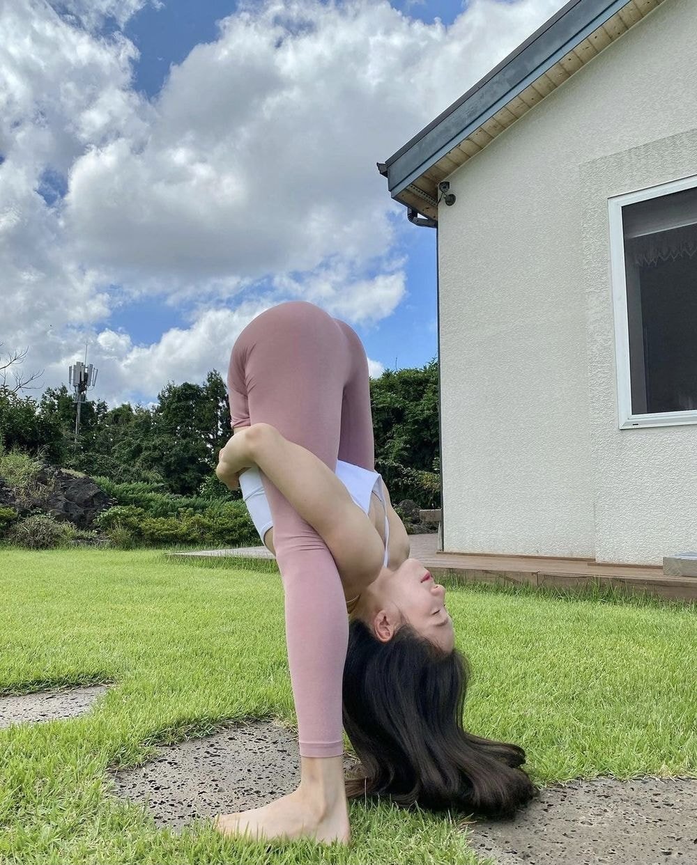 자기 엉덩이 보는 법.jpg | 인스티즈