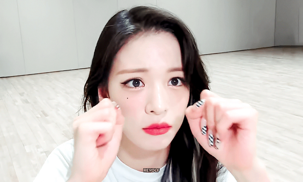 (스압)얼굴도 몸매도 이쁜 프로미스나인 이채영.jpgif | 인스티즈