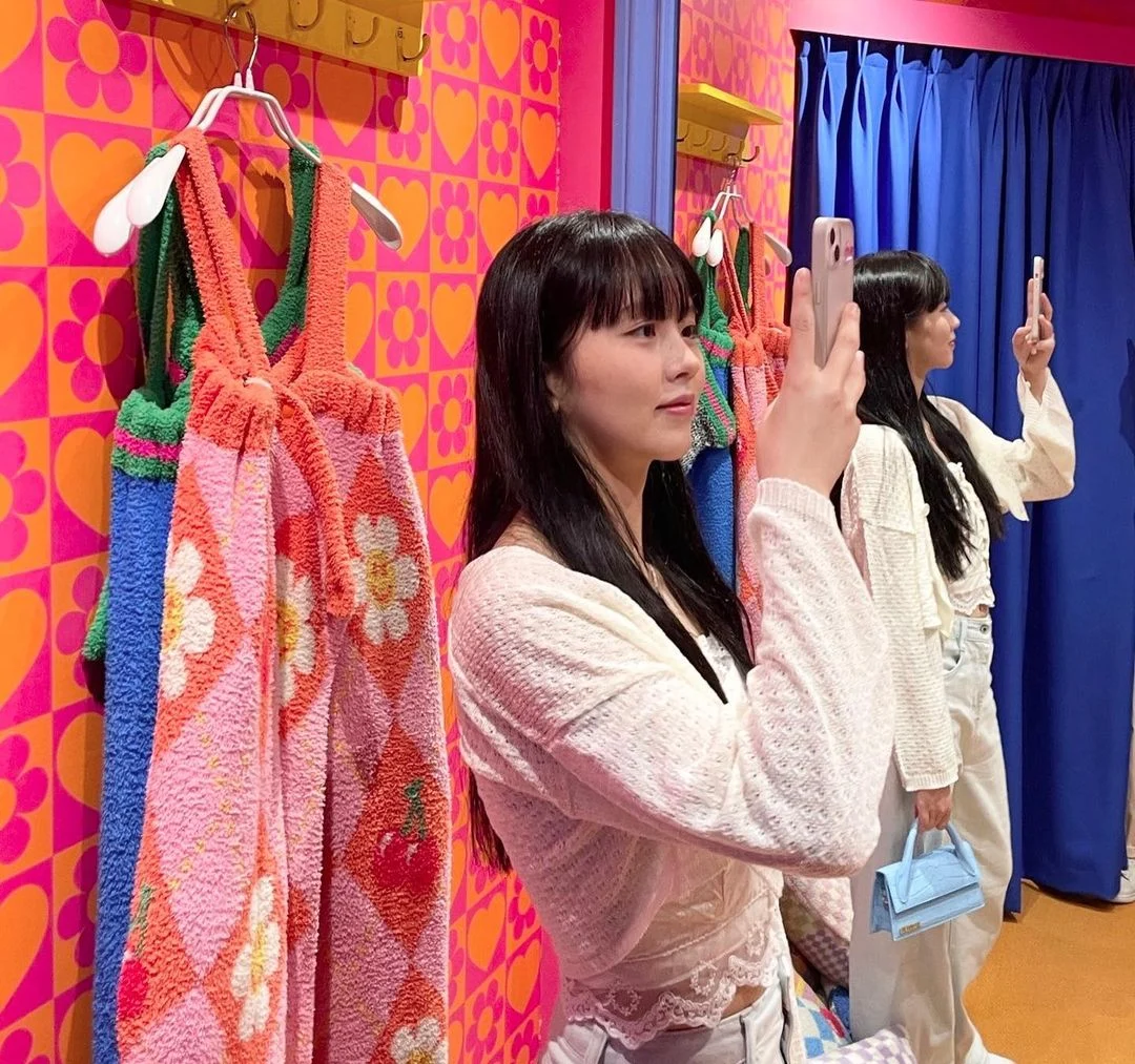 의외의 절친이라는 배우 김소현과 가수 이채연 | 인스티즈