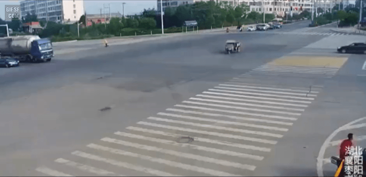 대륙의 교통사고 | 인스티즈