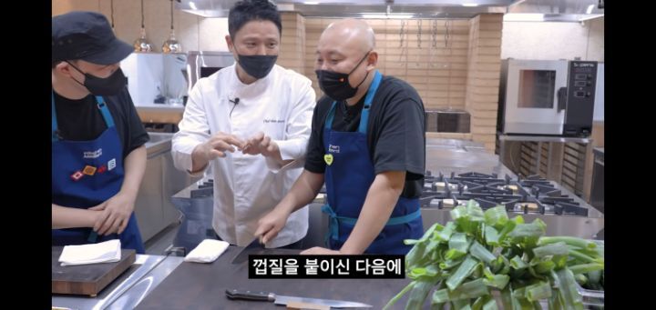 칼로 음식 썰다가 손가락 썰었을 때 꿀팁.jpg | 인스티즈