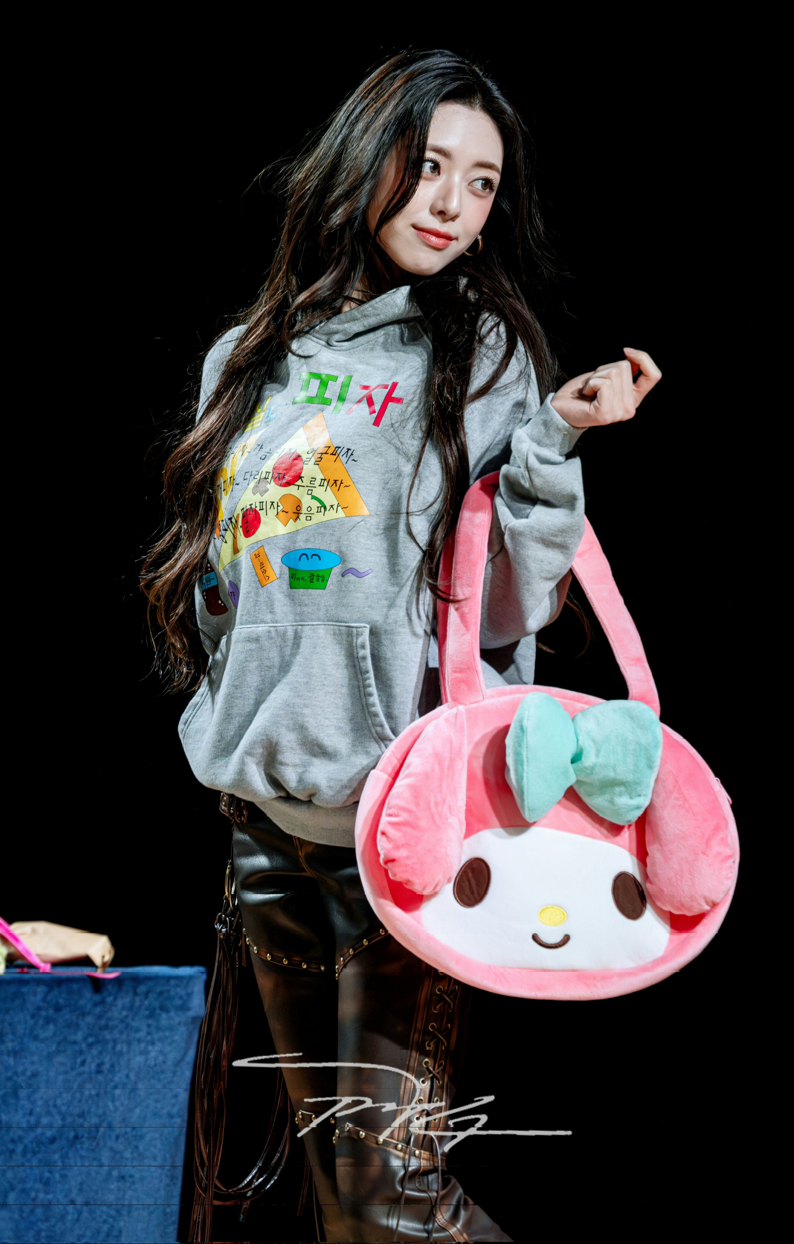 (스압)여자여자한 ITZY 유나.jpgif | 인스티즈