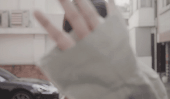 본인 생일날 역선물 해주는 만능 아이즈원 안유진 | 인스티즈