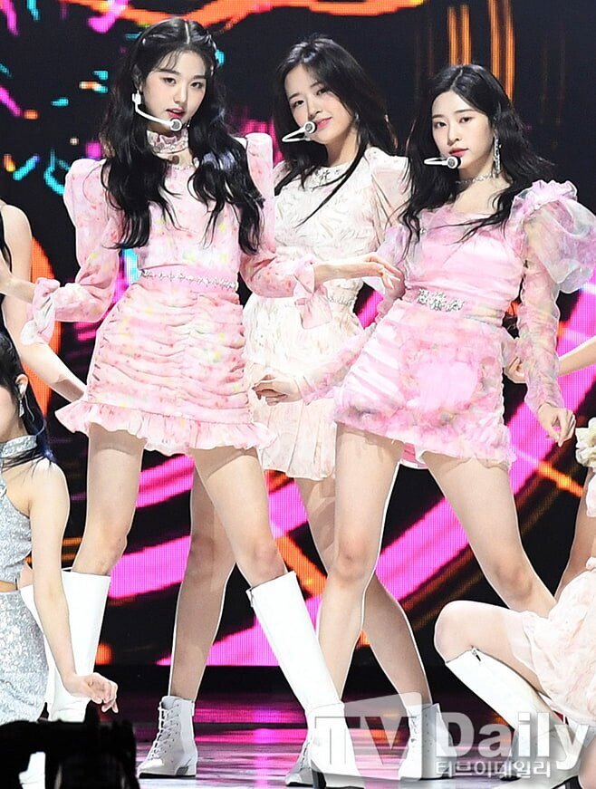 아이브 안녕즈 안유진 장원영.gif | 인스티즈