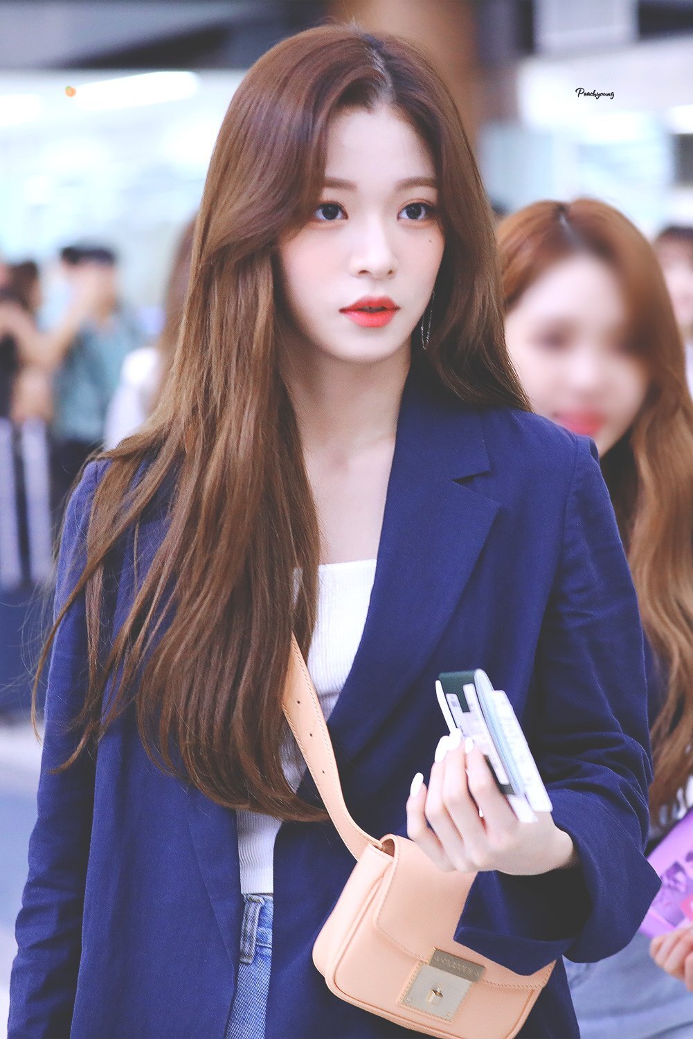 (스압)얼굴도 몸매도 이쁜 프로미스나인 이채영.jpgif | 인스티즈