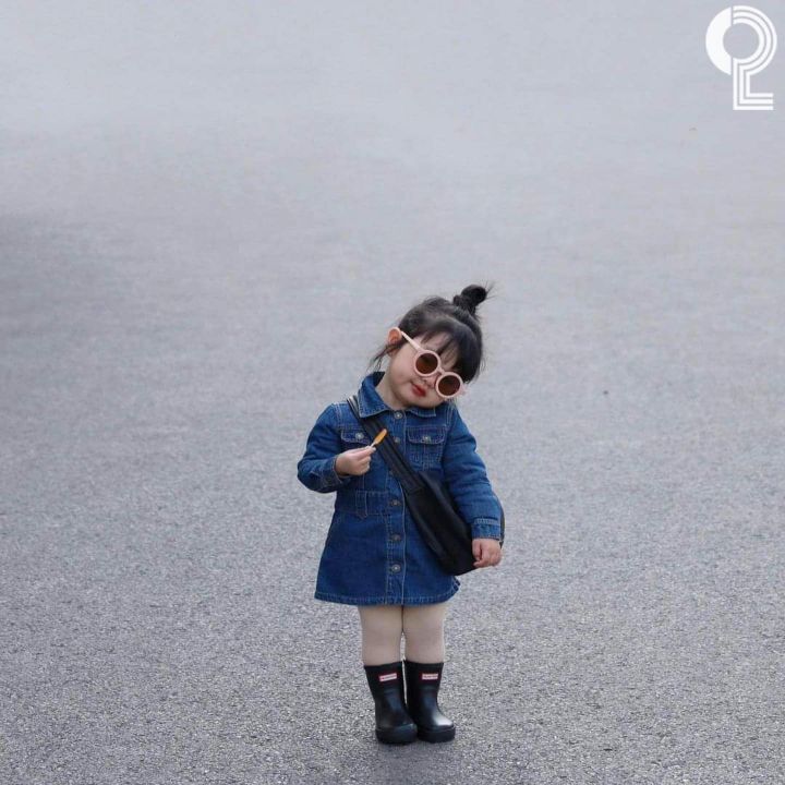 매일 아침마다 등원룩 OOTD 찍는 아기 | 인스티즈