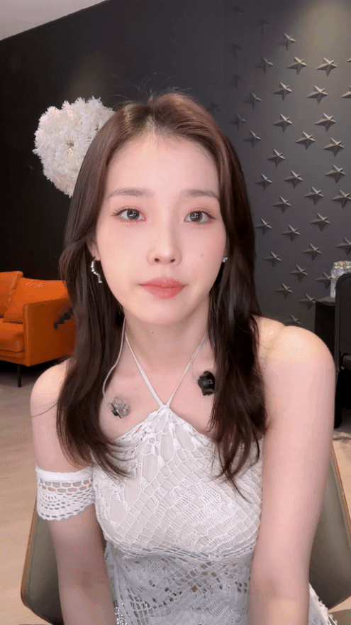 매일매일 이뻐지는 오늘자 아이유 미모 | 인스티즈