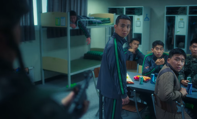 스포) D.P 모두가 충격받은 마지막 장면ㄷㄷㄷㄷ.jpg | 인스티즈