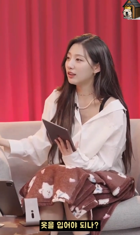 알몸으로 설거지한다는 걸그룹 멤버 | 인스티즈