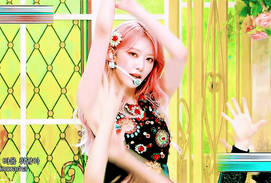 핑크색 머리가 가장 잘 어울리는 여자아이돌 걸그룹 멤버는? .gif | 인스티즈