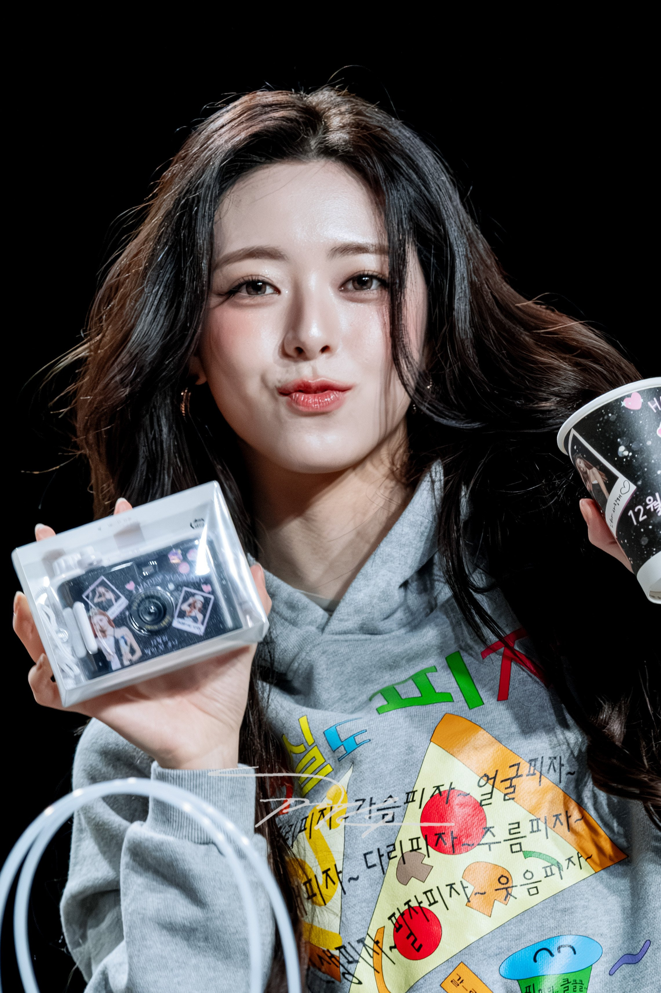 (스압)여자여자한 ITZY 유나.jpgif | 인스티즈