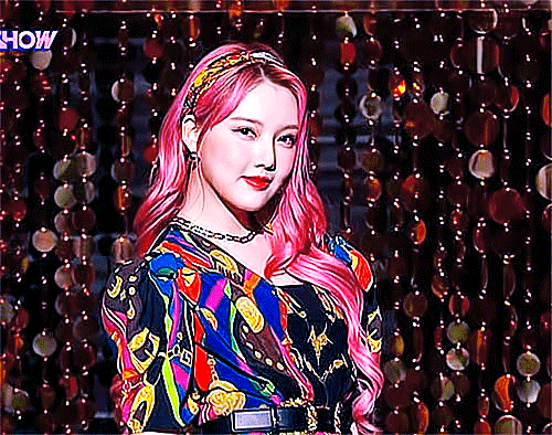 핑크색 머리가 가장 잘 어울리는 여자아이돌 걸그룹 멤버는? .gif | 인스티즈