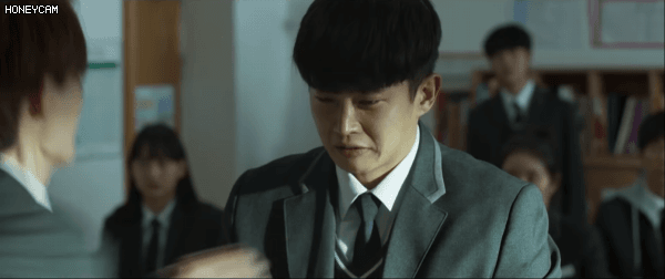 볼펜으로 일진 눈을 찔러버렸어요.... | 인스티즈