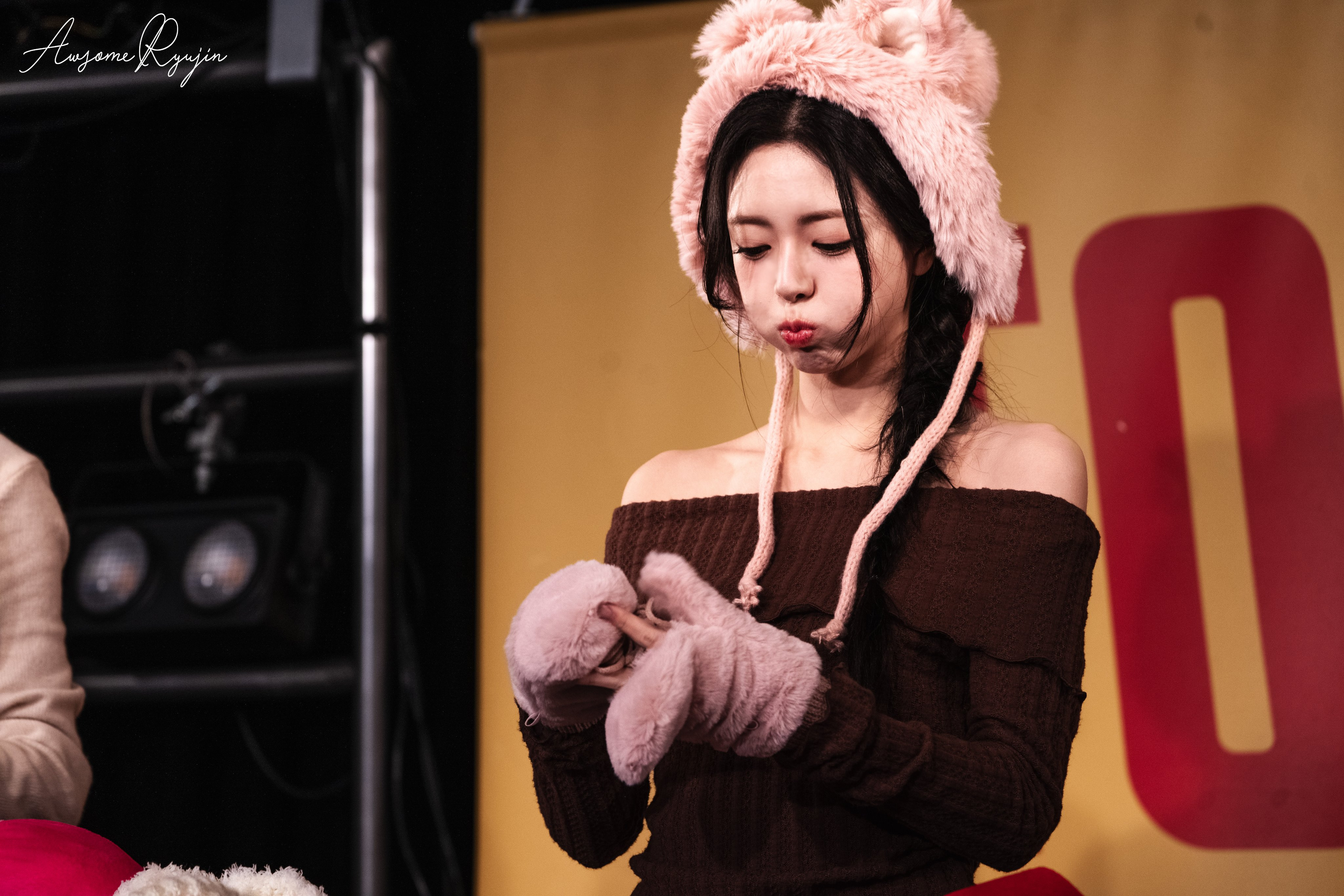 (스압)여자여자한 ITZY 유나.jpgif | 인스티즈